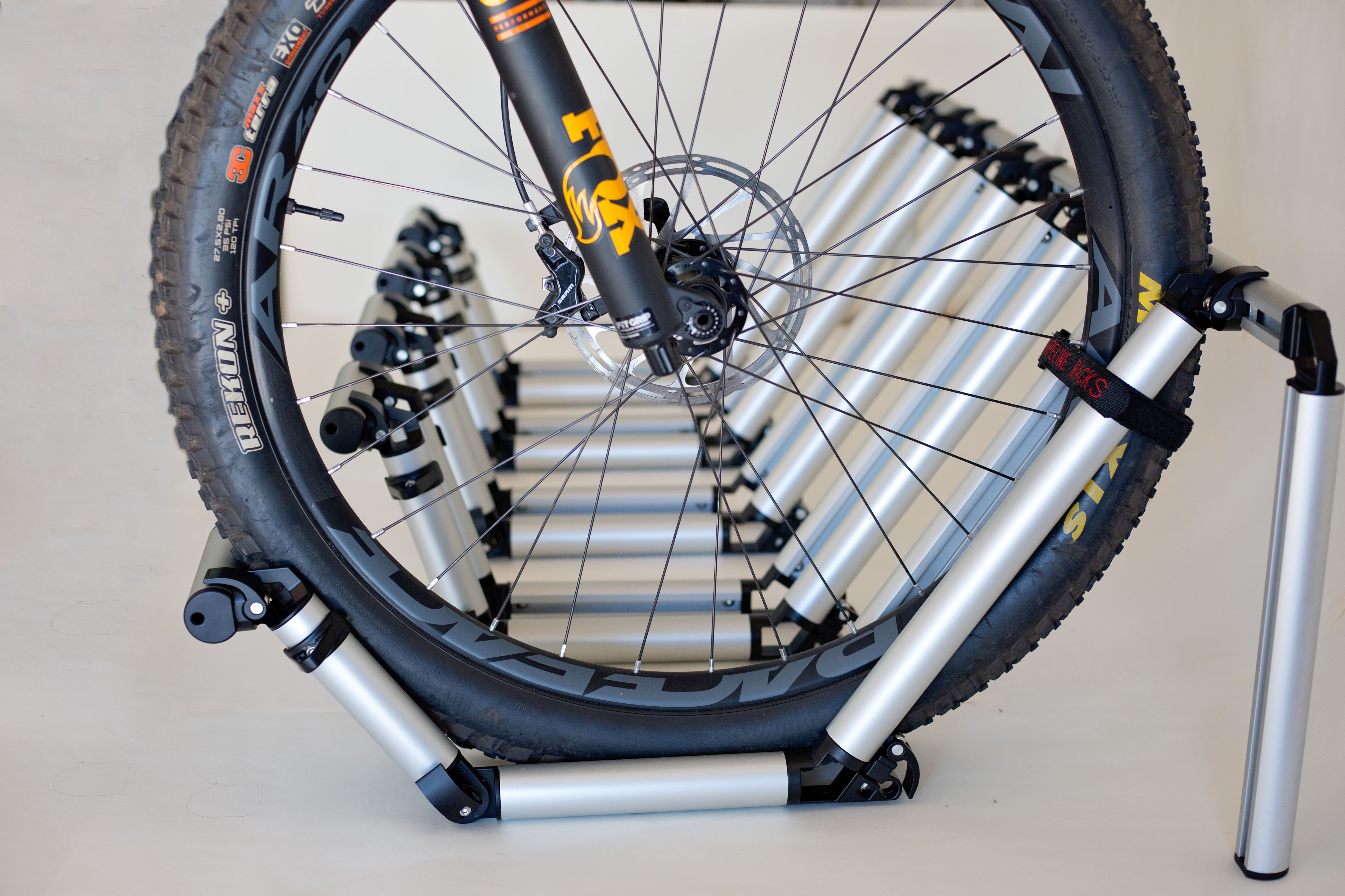 Truck Bed Fat Tire Bike Carrier Bike Rack For Truck 3-Bike Truck